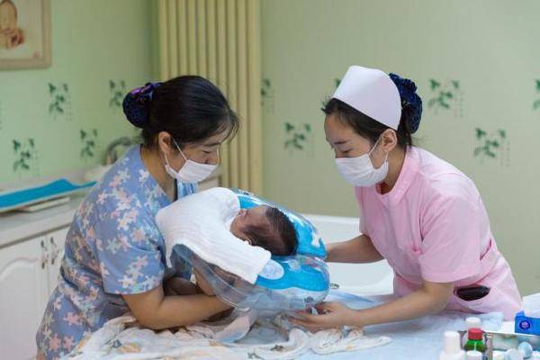 出生人口数量下降 护理机构如何应对潜在行业寒冬